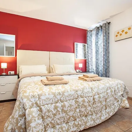 Villa Jessica Via Mare L1 *