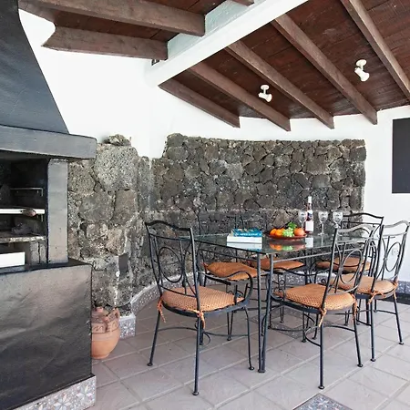 Villa Jessica Via Mare L1 *
